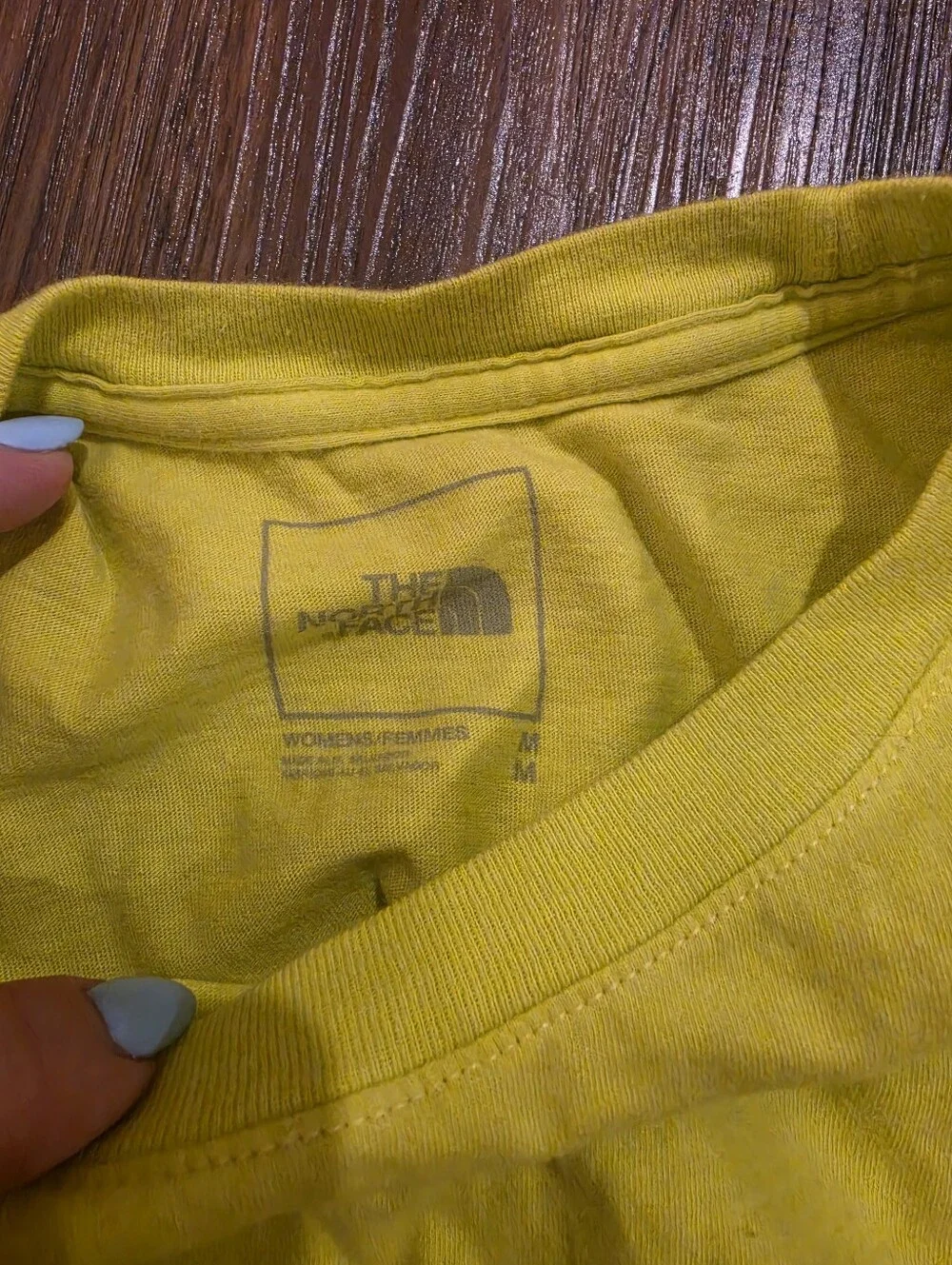 Womens North Face Tee - Picture 2 of 3